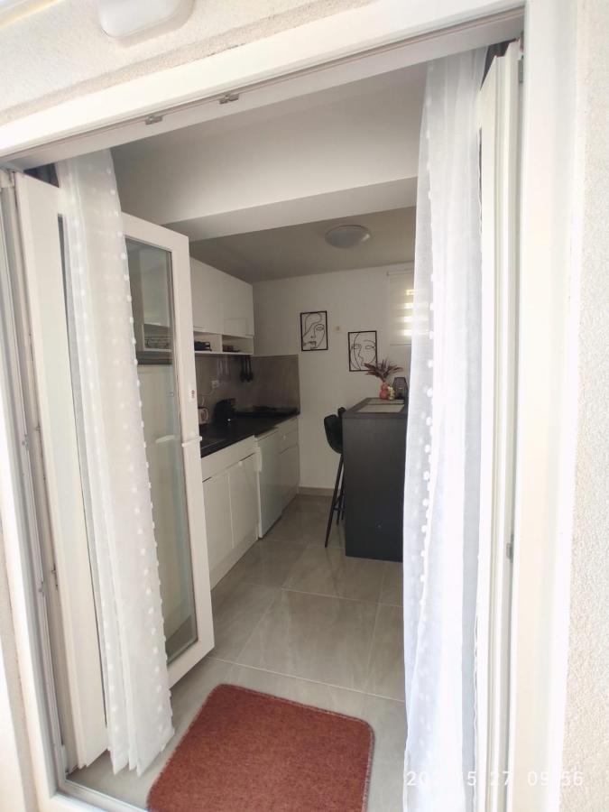 Apartments Mia Бибине Екстериор снимка