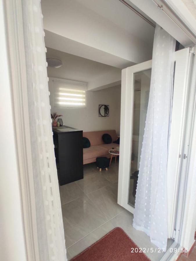 Apartments Mia Бибине Екстериор снимка