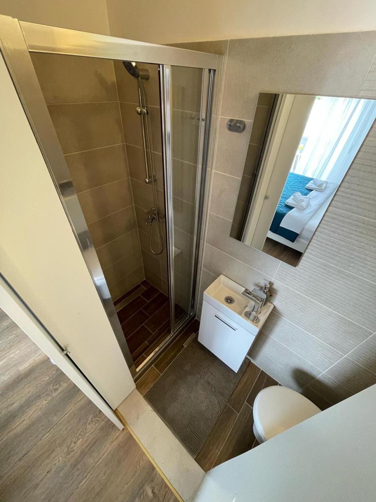 Apartments Mia Бибине Екстериор снимка
